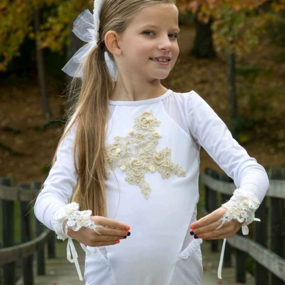 White Lyrical Costume Girl's Medium